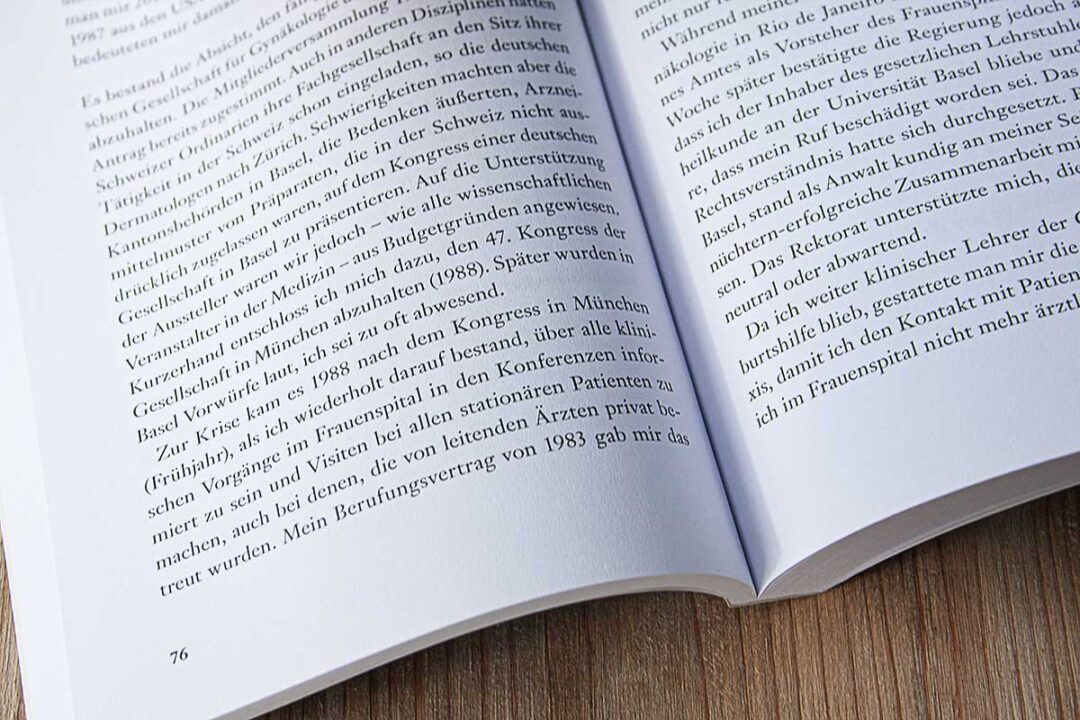 Buchdruck: Unterschied zwischen Fadenheftung und Klebebindung 11 Edition Blaes Klebebindung bei einem Taschenbuch